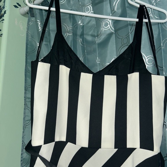 Due Per Due Veste Dress Size 10 Silk Lined Black And Ivory Striped Dress. GUC - Picture 6 of 6